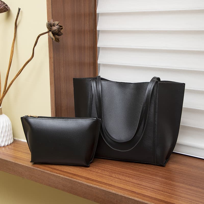 Solid Color Large Capacity Bag Women 2025 New Trendy Fashion Retro Tote Bag Versatile Niche Shoulder Bag with Matching Pouch