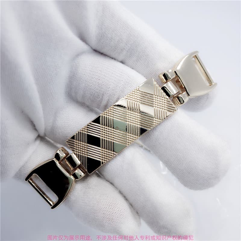 Wholesale of fashionable women's shoe and boot buckles, trendy bean shoe accessory chains, versatile belt alloy chains