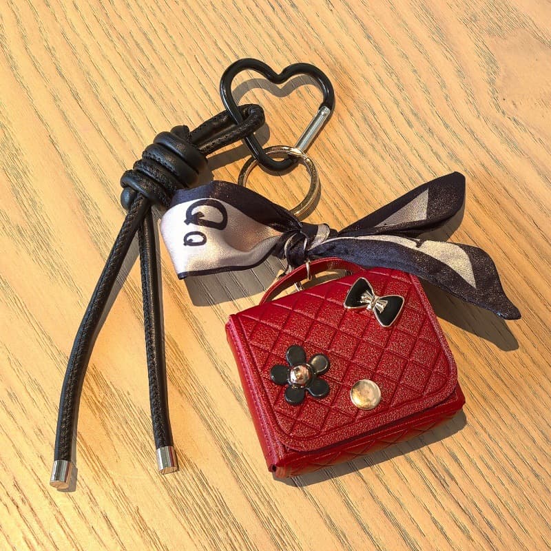 Cross-border fashion niche Chanel-style leather mini coin purse keychain versatile Miu-style bag charm accessory