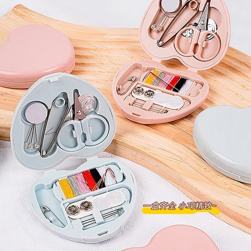 New Mini Heart-shaped Sewing Kit, Simple Stylish Portable Multi-color Handcraft Sewing Box