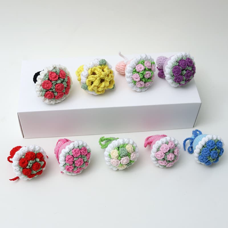 Cross-border hit: Knitted yarn hanging ornaments, hand-held flower bouquets, office decorations, clothing accessories, handmade knitwear