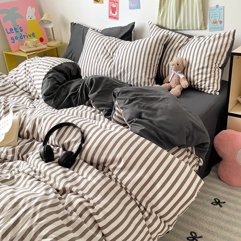 2025 New Autumn & Winter Bedding Set: Duvet Cover, Sheet, and Pillowcase Three-Piece Set for Dormitory Single Bed, Skin-Friendly Cloud Cotton Bed Cover