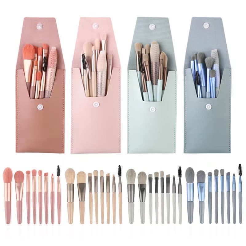 Portable 8 Piece Makeup Brush Set Soft Bristles Non-Clogging Compact Foundation Eyeshadow Blush Tool Kit Cosmetic Brushes