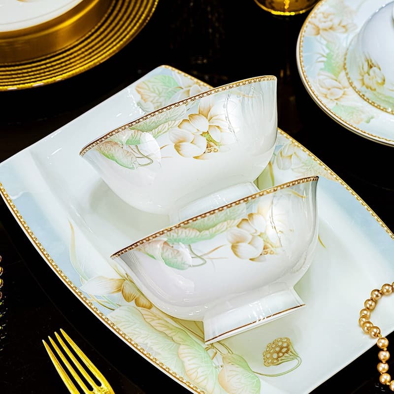 Home Light Luxury Ceramic Dinner Plates and Bowls 2025 New Style Jingdezhen Chinese Style Housewarming Gift Customizable Set