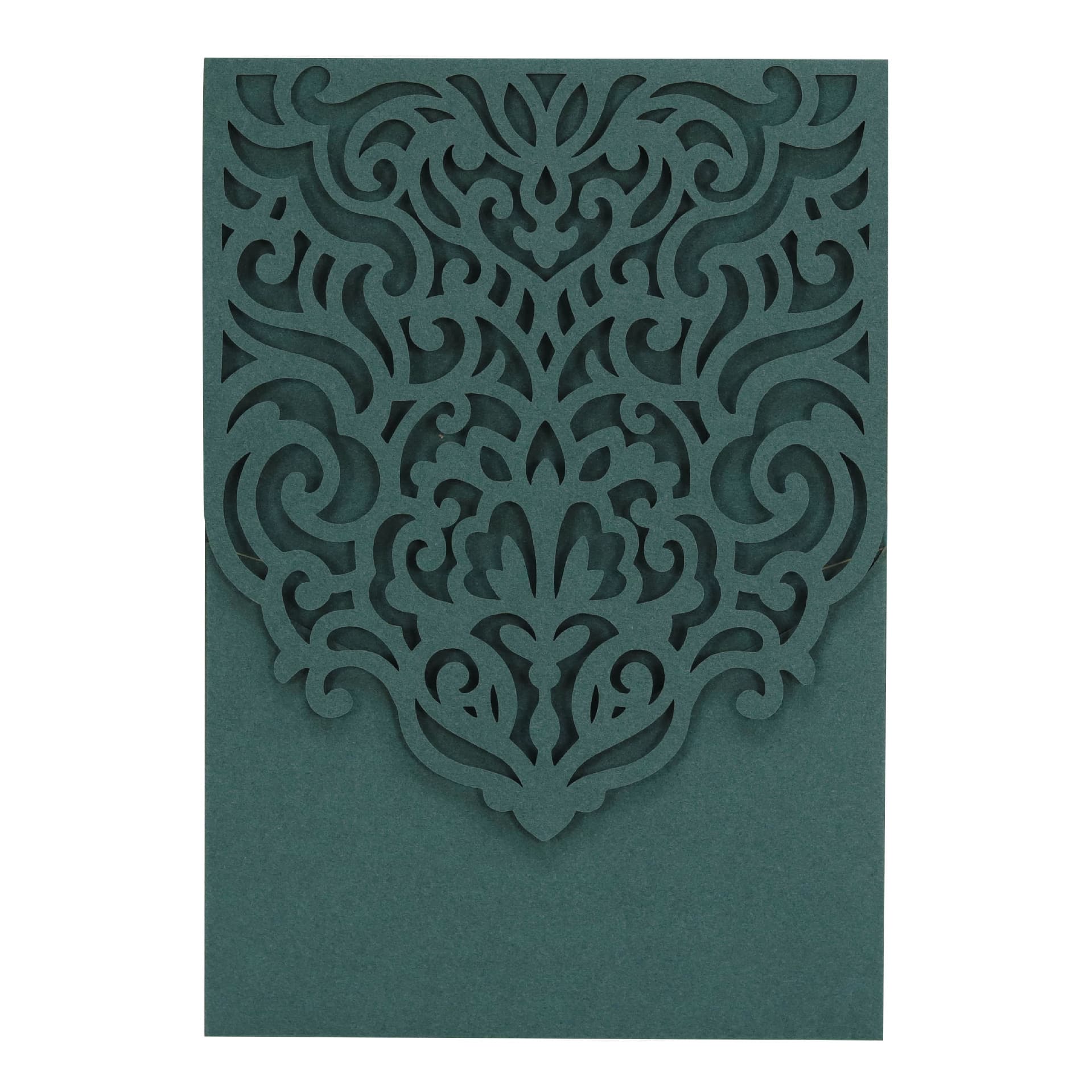Amazon specializes in European-style invitations, children's first communion greeting cards, hollow wedding invitation envelopes, ready-made