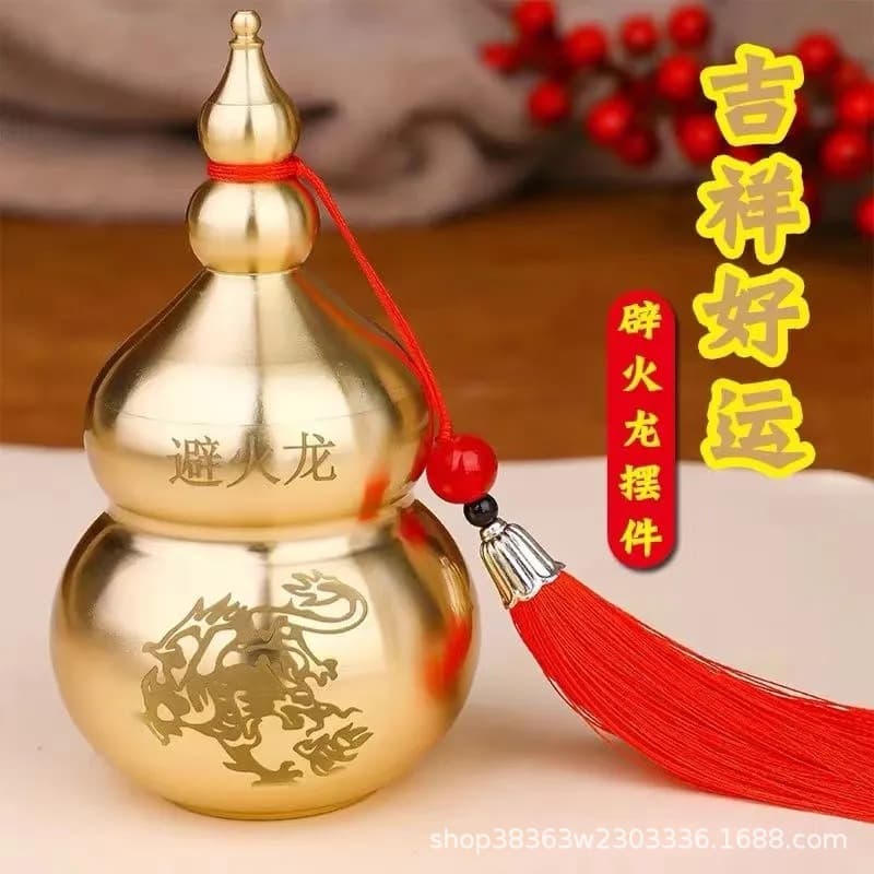 Factory wholesale copper fire-repelling dragon gourd bottle, kitchen northwest corner ornament, brass Bagua copper gourd, hollow gourd for bringing in treasures.