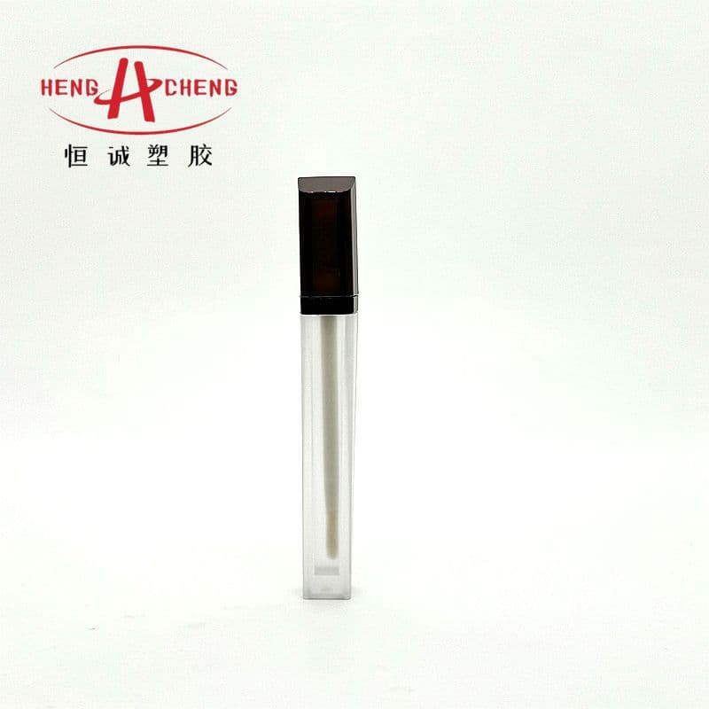 Hengcheng Custom New Square Lip Oil Glaze Empty Tube Long Lip Gloss Plastic Container Eyeliner Packaging Wholesale