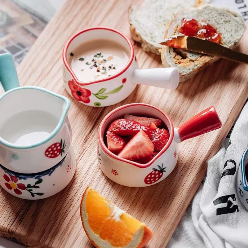 Creative ceramic mini milk pitcher with handle, small milk pot, coffee milk cup, small sauce cup, dipping dish