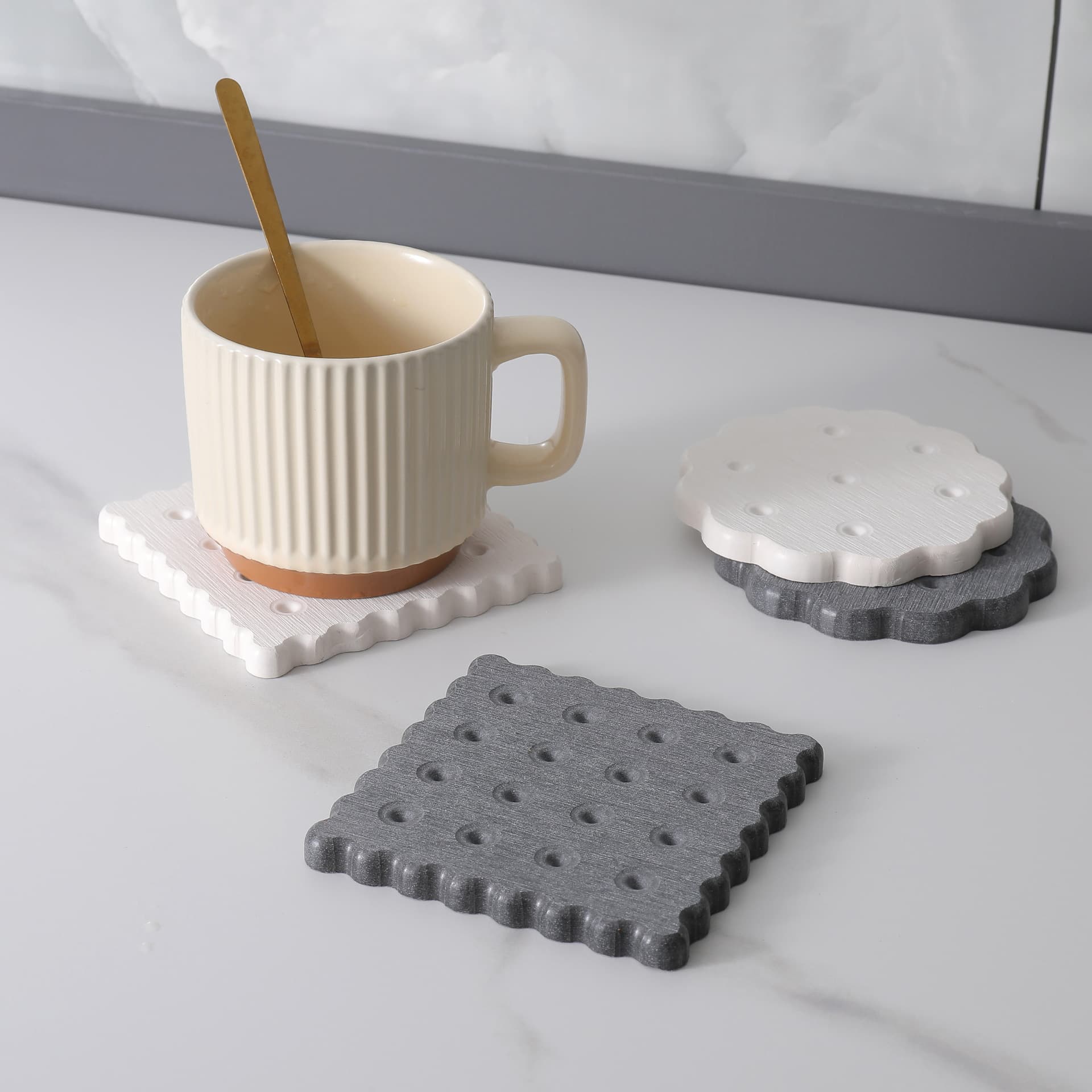 Amazon Cross-border Creative Cookie Pattern Hard Mat Diatomaceous Earth Drying Mat Coffee Coaster Quick-Dry Heat-Insulated Absorbent