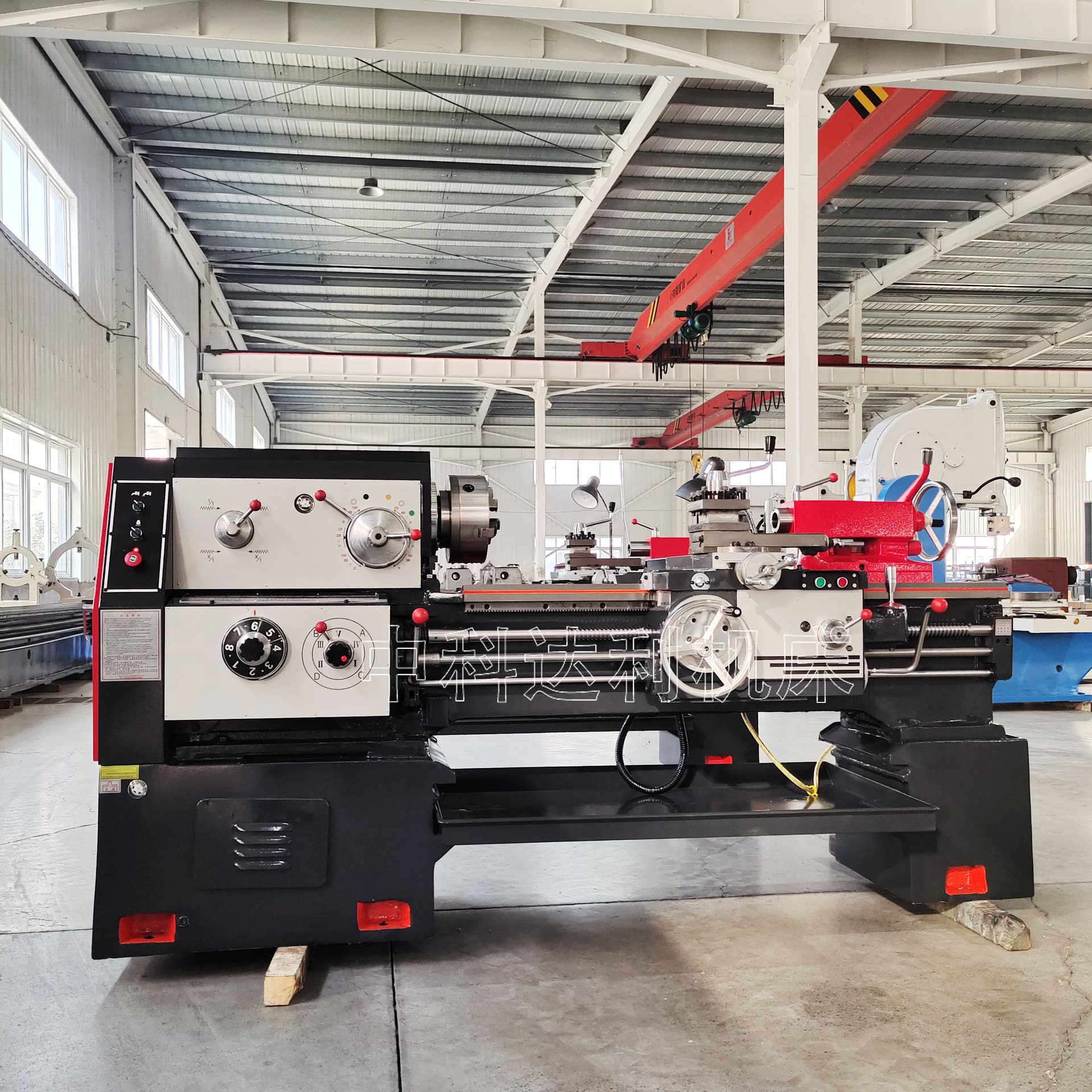 Floor Type Lathe CA6140*1000 Ordinary Lathe Physical Factory Production Strict Quality Control CA6140