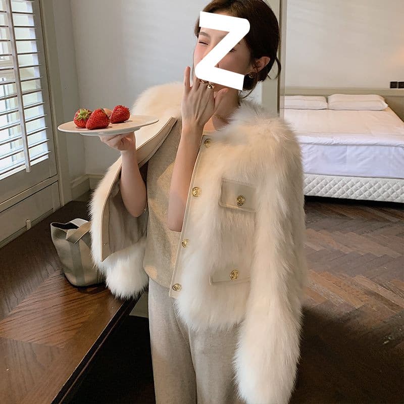 2025 Autumn/Winter New Style Faux Fox Fur Coat for Women, Chic Chanel-style Short Youthful Thickened Furry Coat