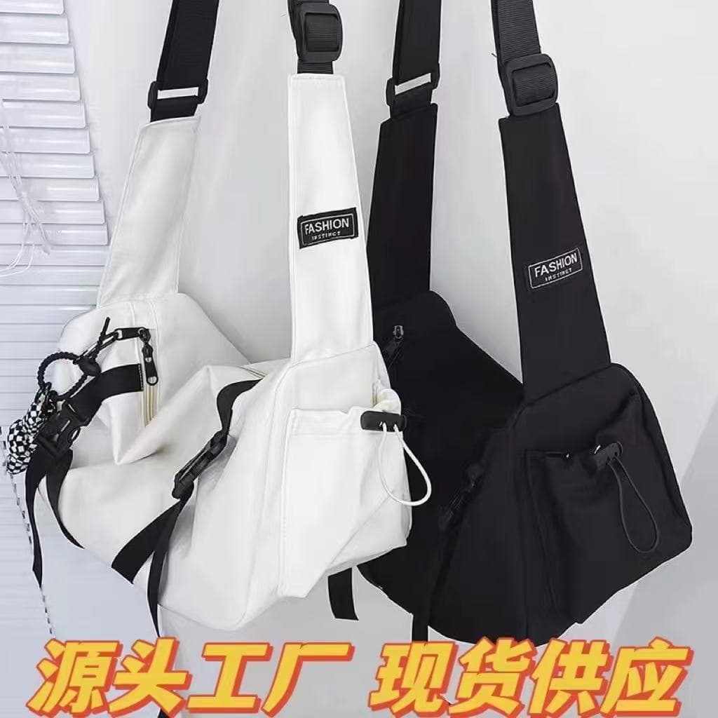 Shoulder Bag Men's Japanese Niche Nylon Crossbody Bag Men's Outdoor Casual Trendy Brand Waterproof Simple Sports Backpack