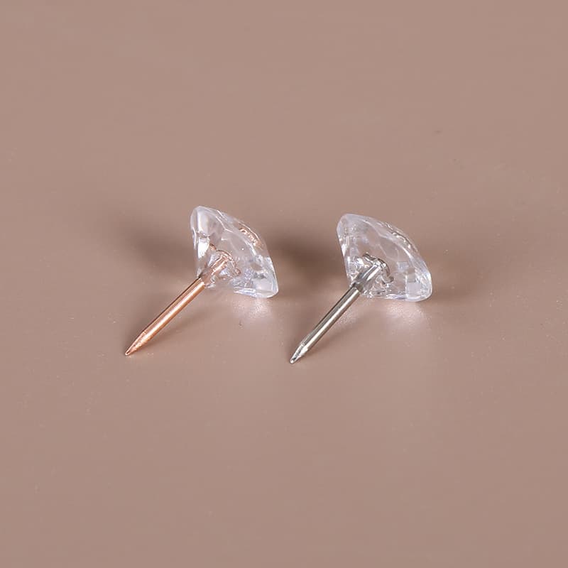 Amazon Yiwu factory thumbtacks, cork/plastic push pins, transparent diamond-shaped pins