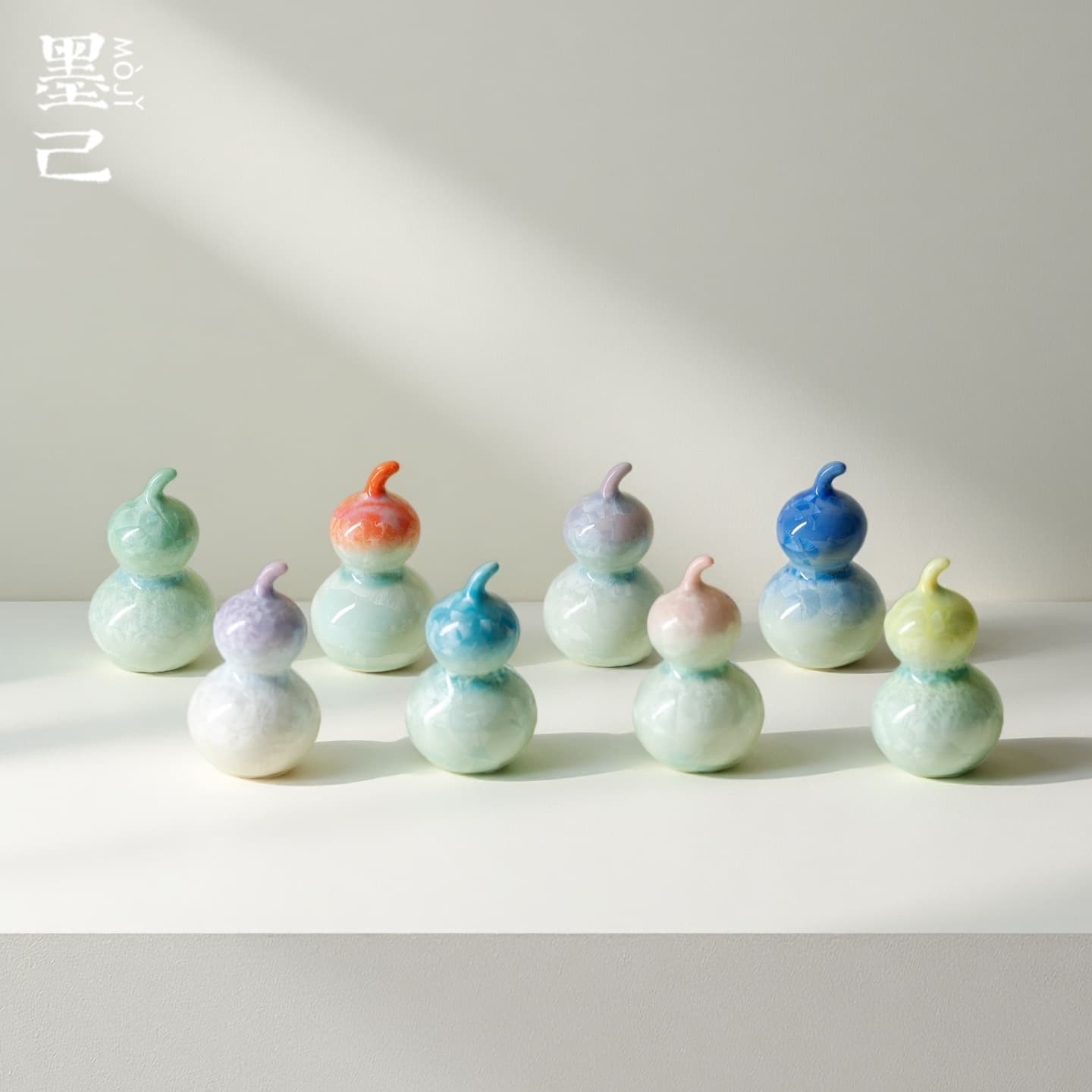 Moji Crystalline Glazed Ceramic Rainbow Gourd Tea Pet Ornaments, Home Decor Creative Tea Ceremony Accessories, and Decorative Pieces