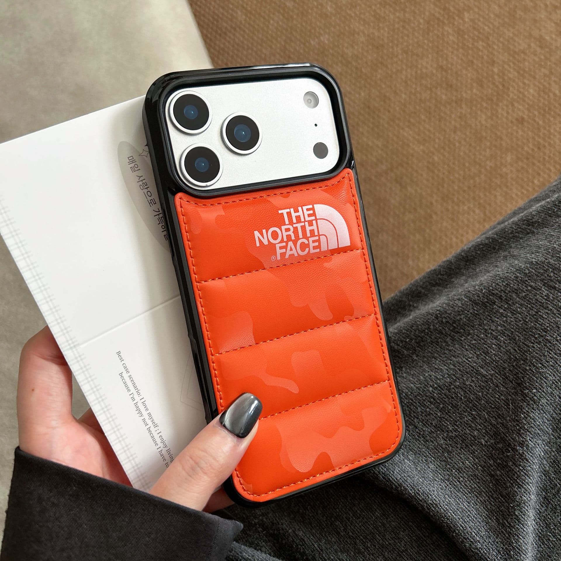 Niche mobile phone case 17promax simple graffiti model 16pro anti-fall suitable for 15promax foreign trade 14proma