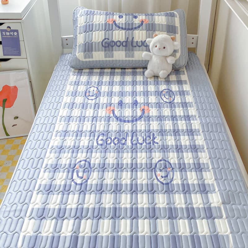 Summer Student Dorm Latex Cooling Mat Single Bunk Bed Dormitory 0.9m Ice Silk Cooling Mat Foldable Soft Mat Factory