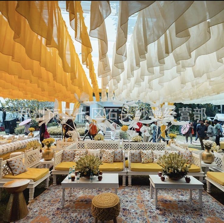 Customizable sizes of wind-blown gauze curtains for trendy restaurants and guesthouses, creating a flowing and atmospheric ambiance. (Gauze curtain factory)