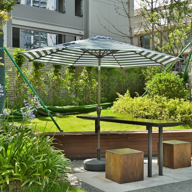 Striped Outdoor Umbrella Patio Umbrella Sun Shade Rain Protection Center Pole Umbrella Sunshade Commercial Beach Umbrella