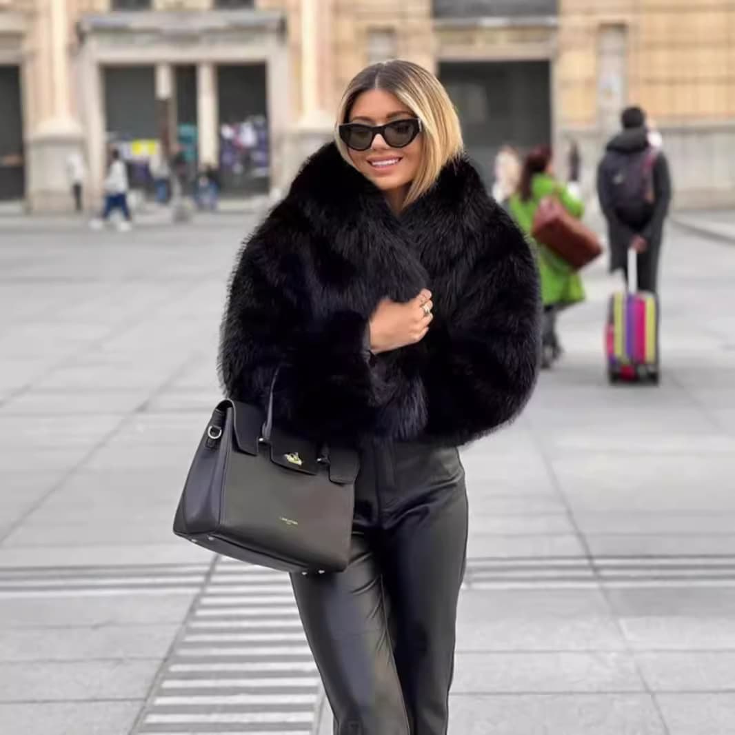 Short Fox Fur Jacket Women's Fashionable Warmth Autumn Winter Leather Coat Plush Outerwear Street Style Sexy Trendy