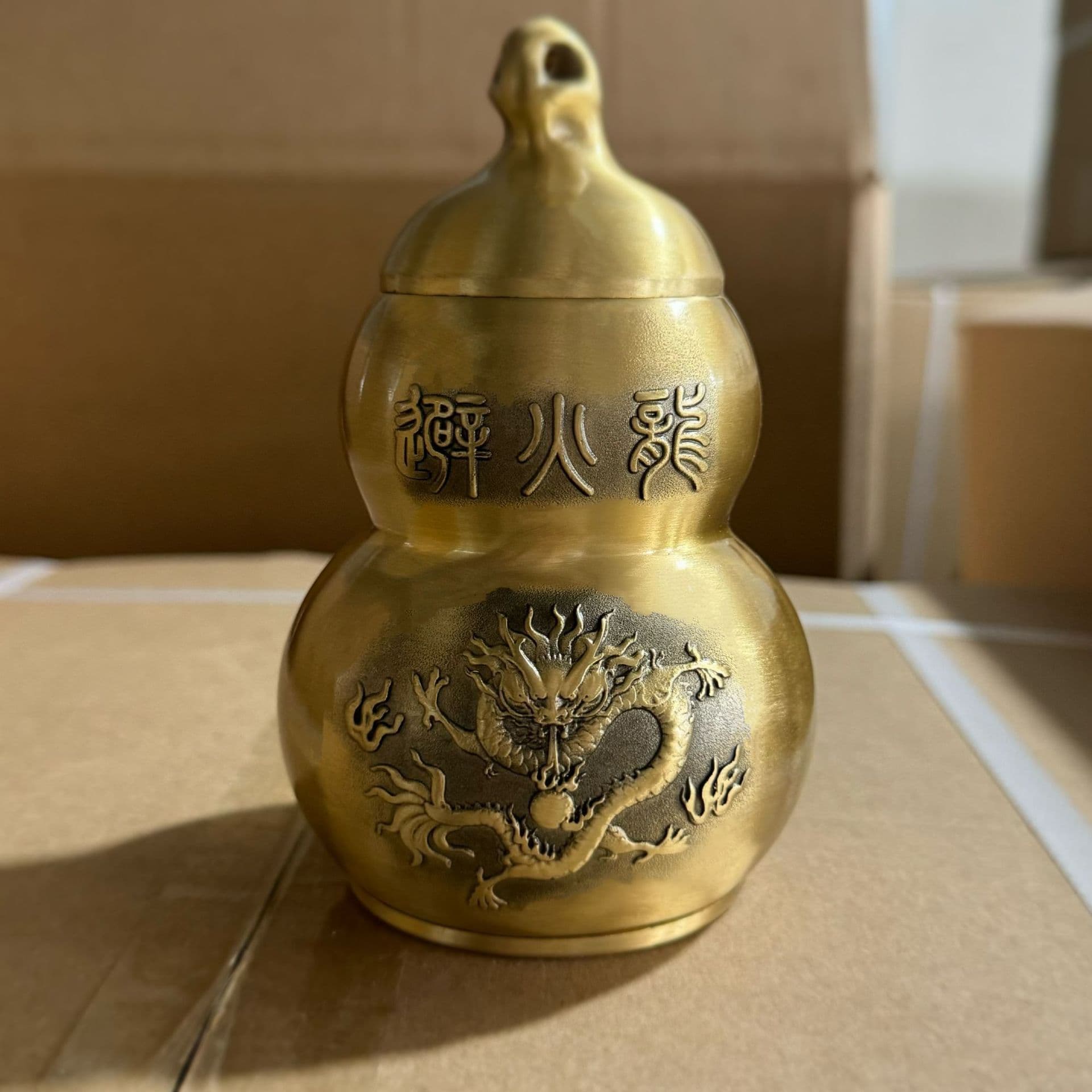 Fire-Avoiding Dragon Bottle Brass Kitchen Northwest Corner Fire Gate Qian Position Resolving, Fire-Avoiding Dragon Gourd Ornament