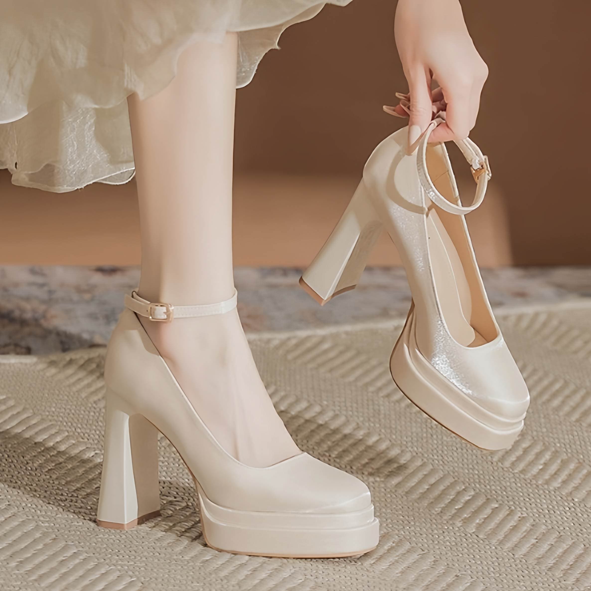 French round toe waterproof platform high heels for women, thick heel Mary Jane satin, non-tiring feet, bridal wedding shoes, wedding photos, single shoes