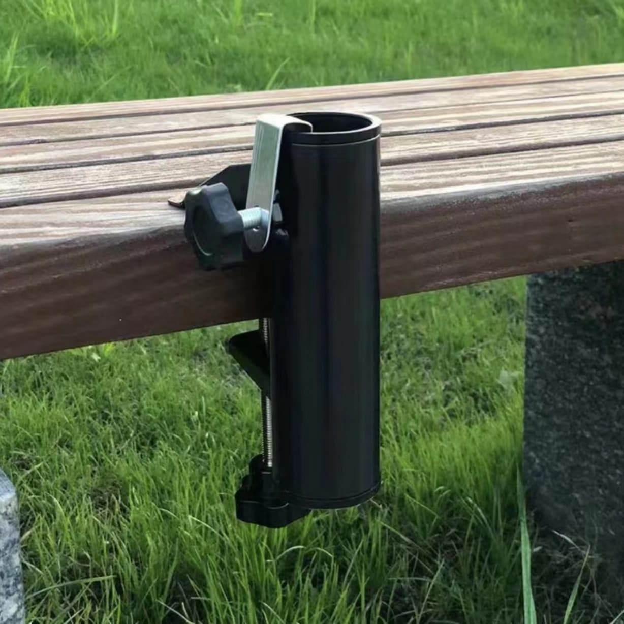 Amazon patio umbrella stand multifunctional outdoor umbrella balcony sun shade fixing bracket, bench umbrella clamp for sun umbrella