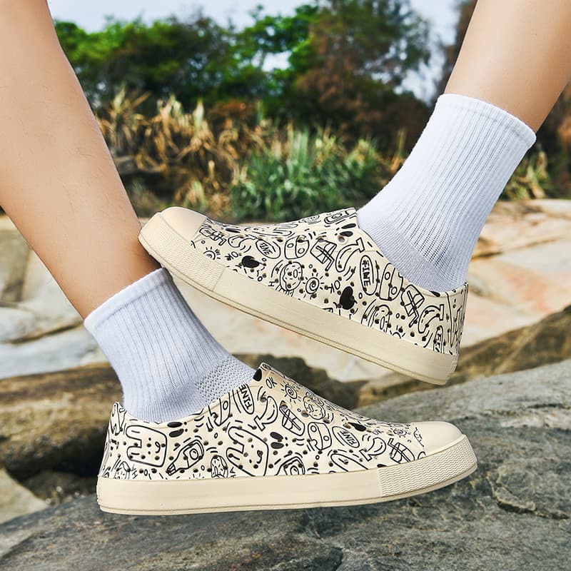 Wnc Native Couple's Summer New Breathable Waterproof Slip-on Hole Shoes Casual Beach Slippers Men's Women's Fashion