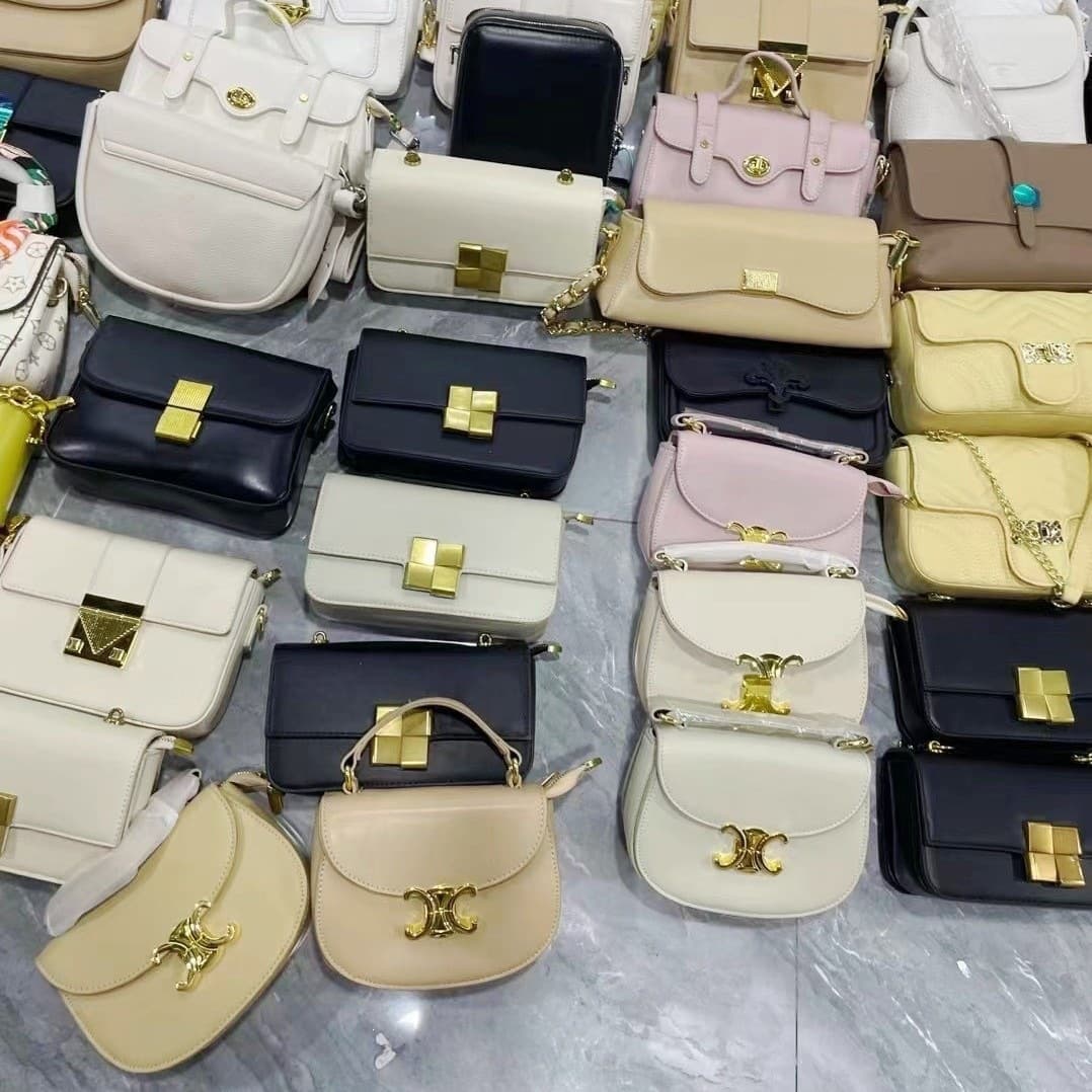 Baigou foreign trade assorted women's bags, cross-border clearance crossbody bags, night market stall supply, low-price mixed wholesale clearance stock