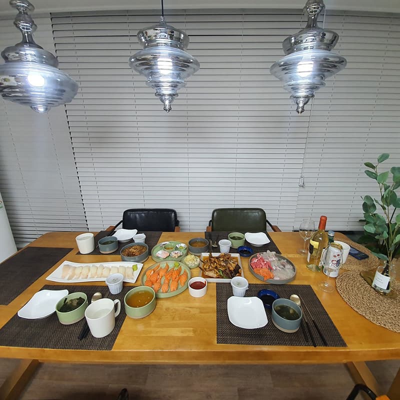 Korean Ceramic Dinnerware Set Round Shape Dinner Plate Bowl Wooden Mug Microwave Safe for Adult Use Simple Style Dinnerware