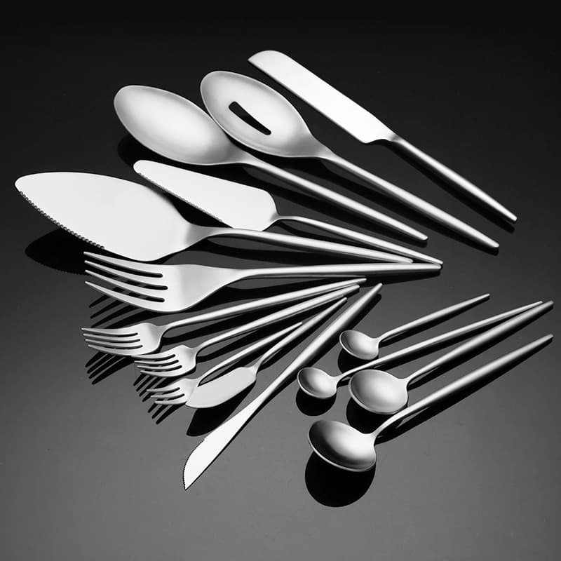 Portuguese stainless steel tableware set hotel western restaurant knife, fork and spoon thickened household tableware steak knife, fork and spoon