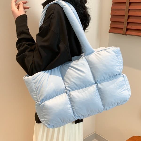 Cross-border wholesale large-capacity soft puffer bag, shoulder handbag, down jacket bag, tote cloud sling cloth bag
