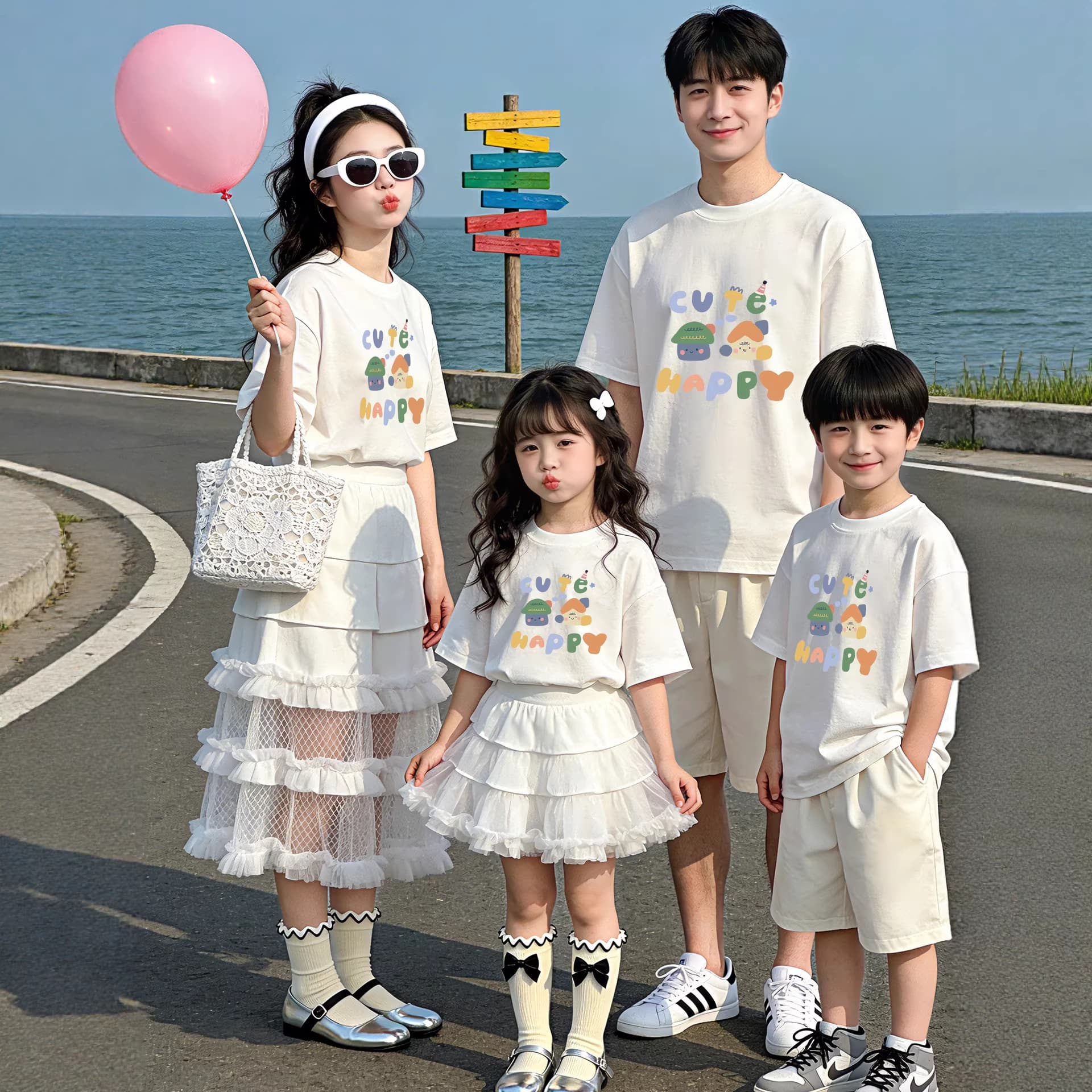 Ins-style vacation photo parent-child outfit, summer new cotton short-sleeve family leisure T-shirt for four, mother-daughter matching