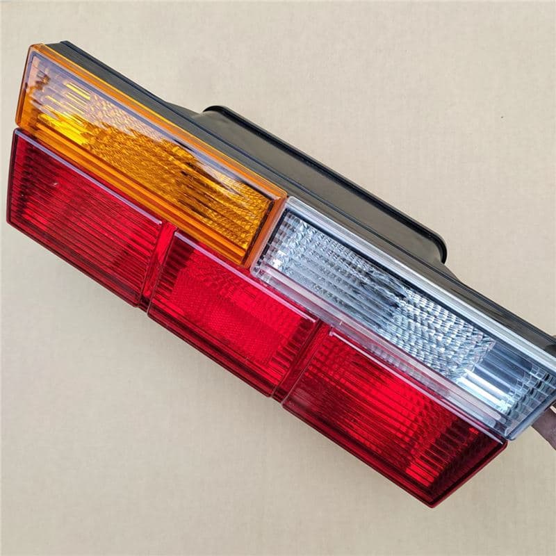 Tail light assembly for Delong light truck K3000 box truck, combination brake light and turn signal light, Shaanqi