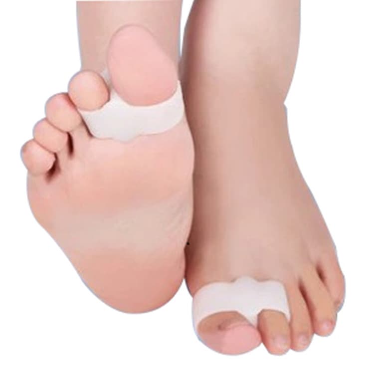 Double-Loop Toe Separators with Toe Spacers for Foot Care and Overlapping Toe Alignment