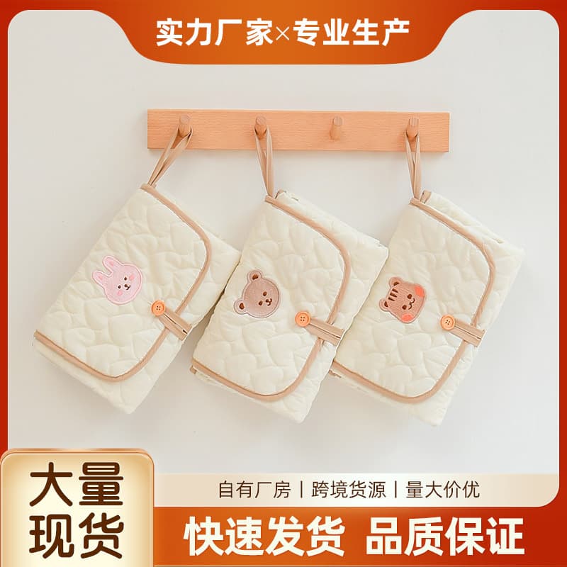 ins Infant Portable Diaper Changing Pad Foldable Urinal Pad Bag Multifunctional Baby Diaper Changing Station Mat