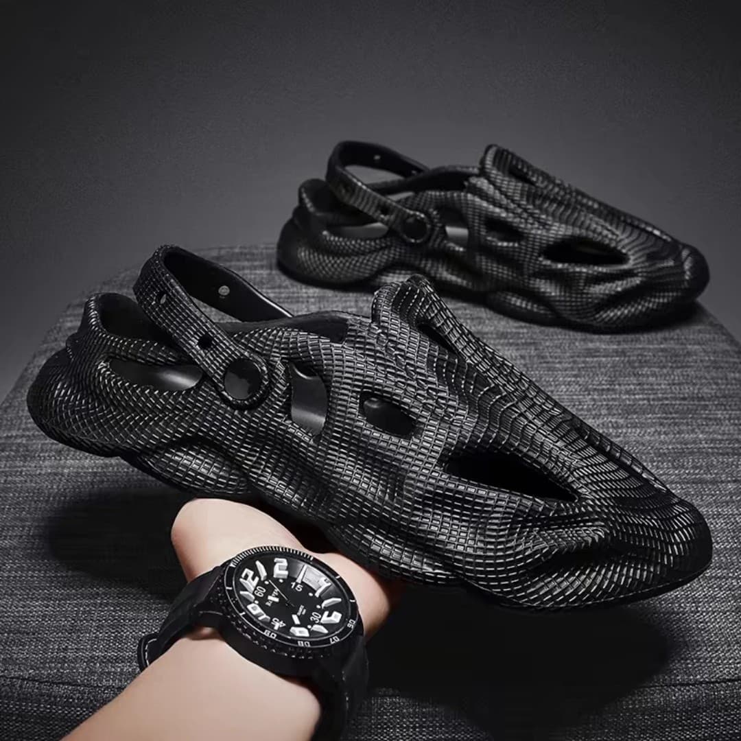 Trendy Crocs for Men, New Summer Style, Anti-Slip, Casual, Breathable, Soft Sole, Driving Shoes for Men