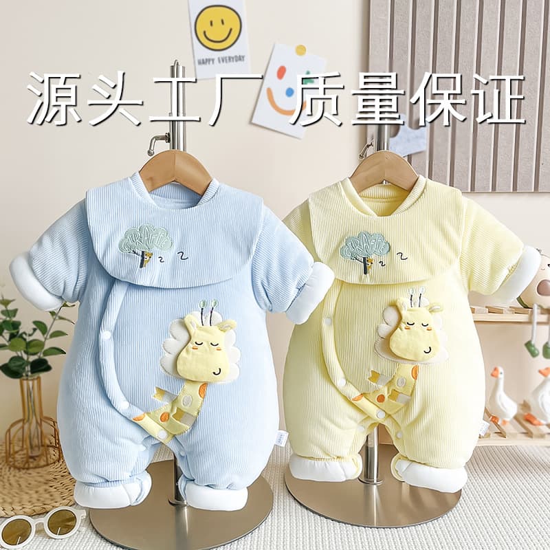 Newborn Cotton Padded Winter Baby Romper, Infant Outdoor Wear, Thick Cotton Suit with Bib, Newborn Full Moon Outfit