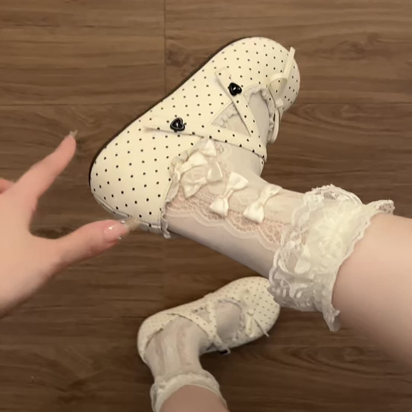 White Polka Dot Platform Shallow Mouth Flats for Women Summer 2026 New Style Vintage Soft Sole with Dresses Height Increase Mary Jane Shoes