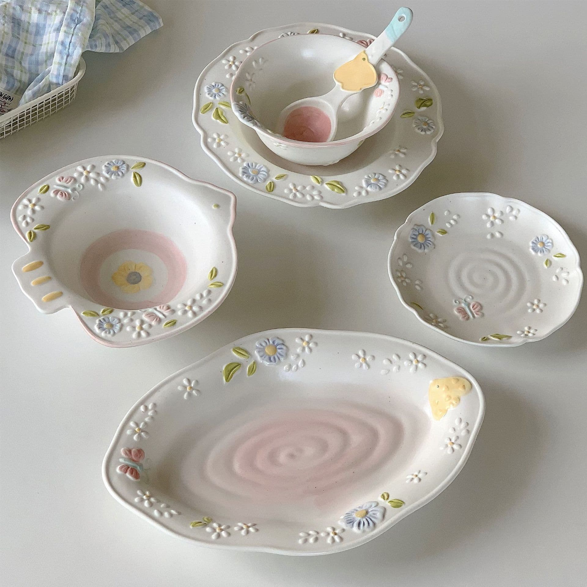 Fresh Style Underglaze Ceramic Bowl and Plate Set for Home Use, Ins-Style High-Appearance Dish, Soup Plate, Dinner Plate