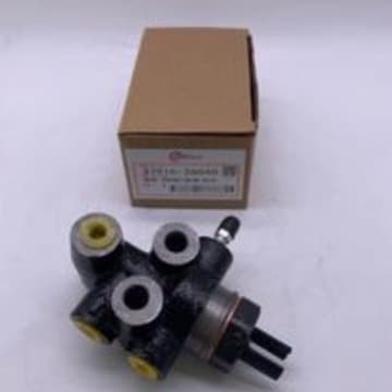 47910-26221 Proportioning Valve Hiace Brake Distribution Valve 47910-26040 47910-26221