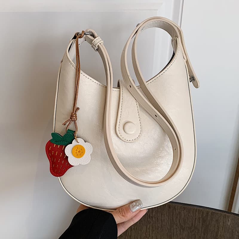 Women's Underarm Bag 2026 New Summer Fashion Versatile Single Shoulder Underarm Bag Commuter Crossbody Bucket Bag