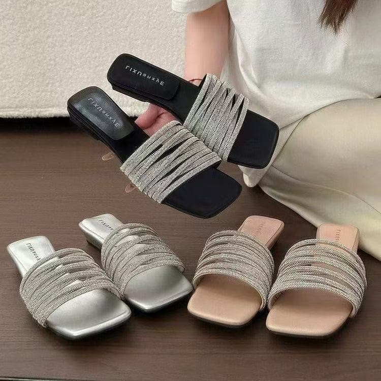 New Rhinestone Sandals for Women, Summer 2026 New Style, Flat Slip-On Sandals to Match with Dresses, Beach Sandals
