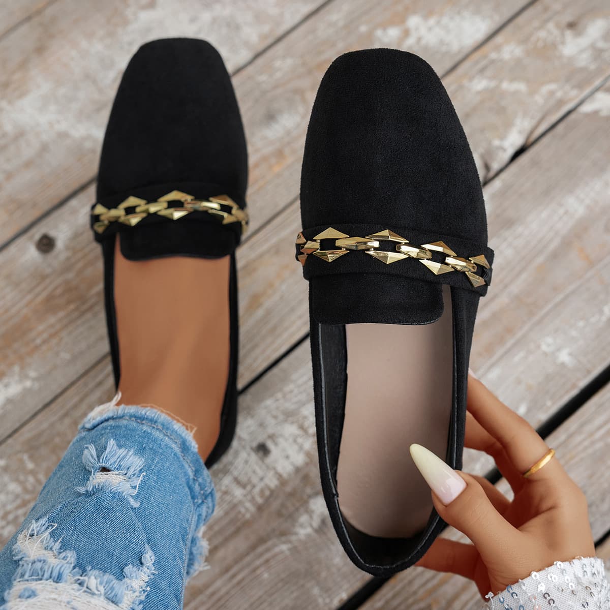 Commuting Square-Toe Loafers for Women Vintage Fabric Chain Decoration Flat Shoes Light Mature Style Versatile Women's Shoes