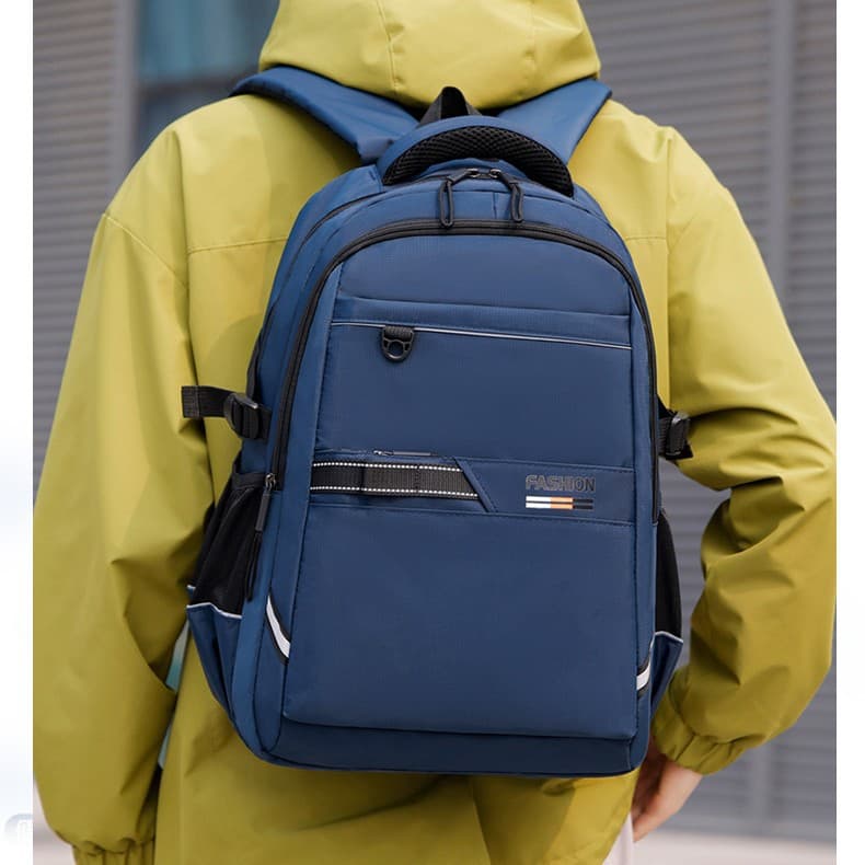 2025 New Large Capacity Backpack for Middle School Boys, Durable for Grades 5-6 and 7th Grade