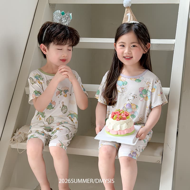 Summer Boys Girls Cartoon Short Sleeve Homewear Set, Modal Antibacterial Pajamas with 5-Point T-Shirt for Older Kids