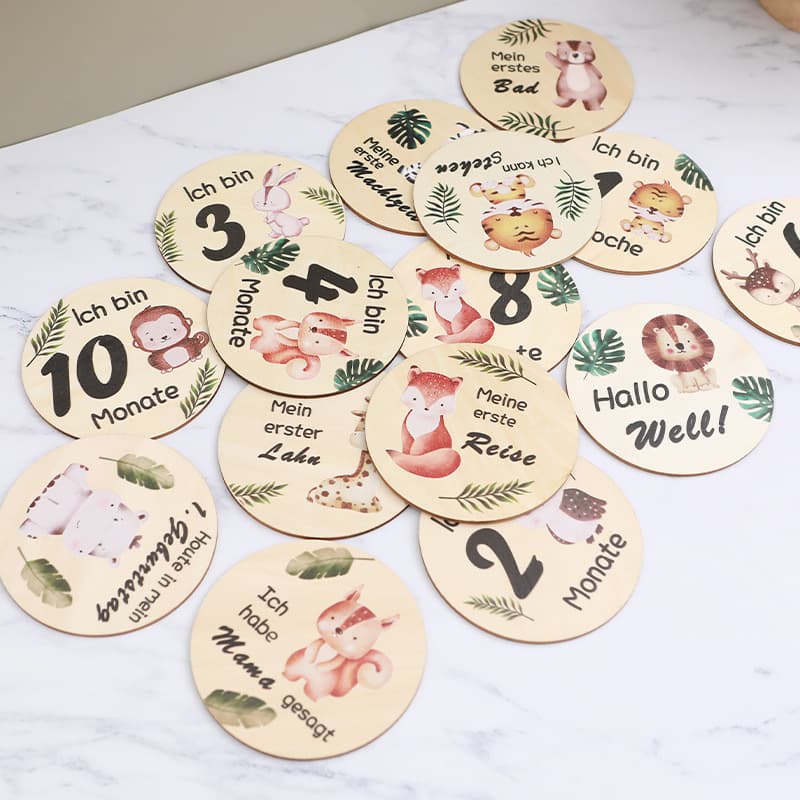 Factory Direct Wooden Baby Month Card Digital Animal Photo Prop Infant Age Milestone Card Month