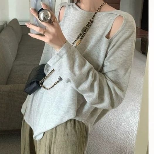 Plus Size Women's Lazy Style Hollow Out Long Sleeve Top Early Autumn Design Off-Shoulder Chic Top Trend New Arrival