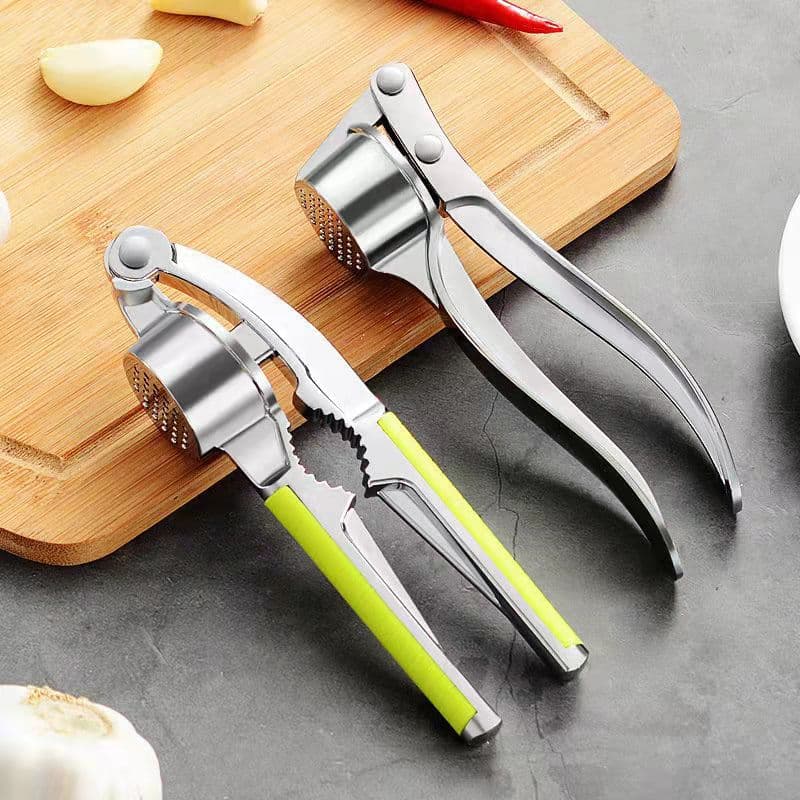 Stainless Steel Manual Garlic Press for Minced Garlic, Small Garlic Crusher for Kitchen Use, Handheld Garlic Masher