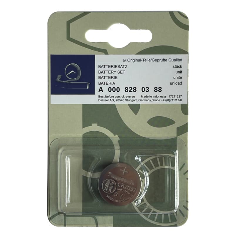 Mercedes-Benz original GLA200A-class B-class C-class E-class E300S-class GLK car remote control key battery CR2025