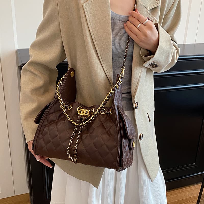 Diamond-Patterned Chanel-Style Tote Bag, New Cross-Border Bucket Underarm Bag, Single-Shoulder Handbag, High-End Chain Crossbody Bag